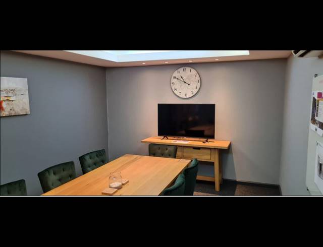 151M² OFFICE SOLD IN STEENBERG